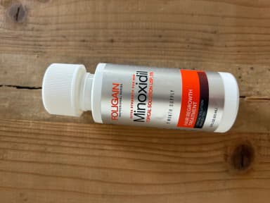 [ロゲインジェネリック]フォリゲイン ミノキシジル5％ ヘアーリグローストリートメント(男性用) 【1本60ml】 レビュー投稿画像 サムネイル