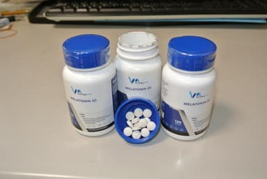 [VitalMe]バイタルミー メラトニン20mg 【1本120錠】 レビュー投稿画像 サムネイル