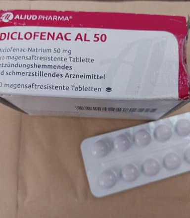[ボルタレンジェネリック]ジクロフェナクAL50mg 【1箱100錠】 レビュー投稿画像 サムネイル